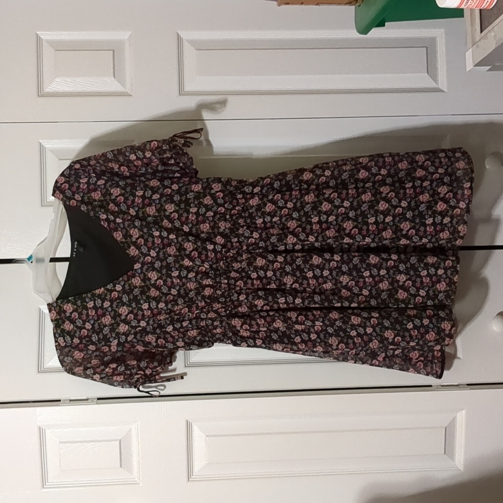 Flower pattern dress